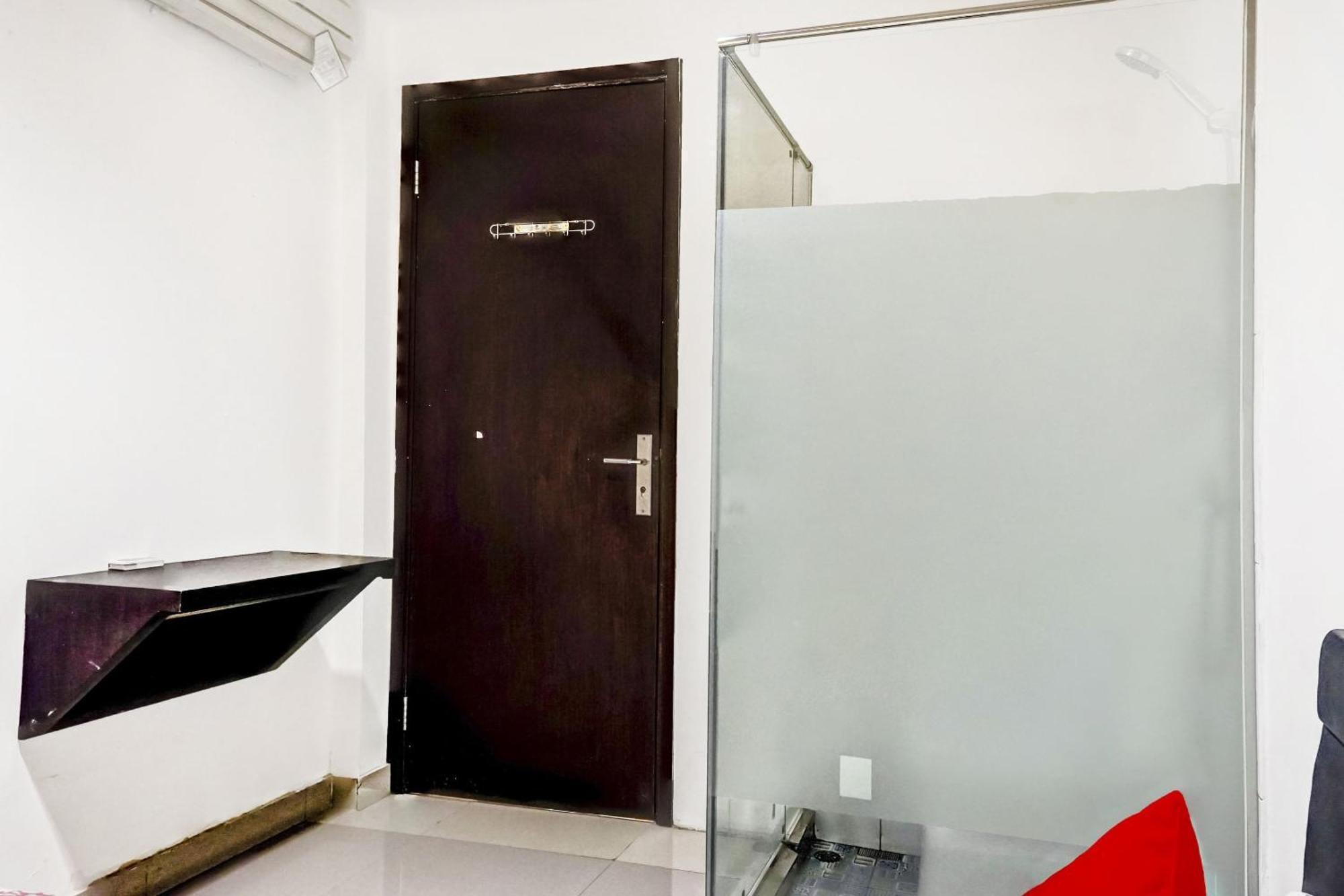 Hotel Oyo 90692 Point Jakarta
