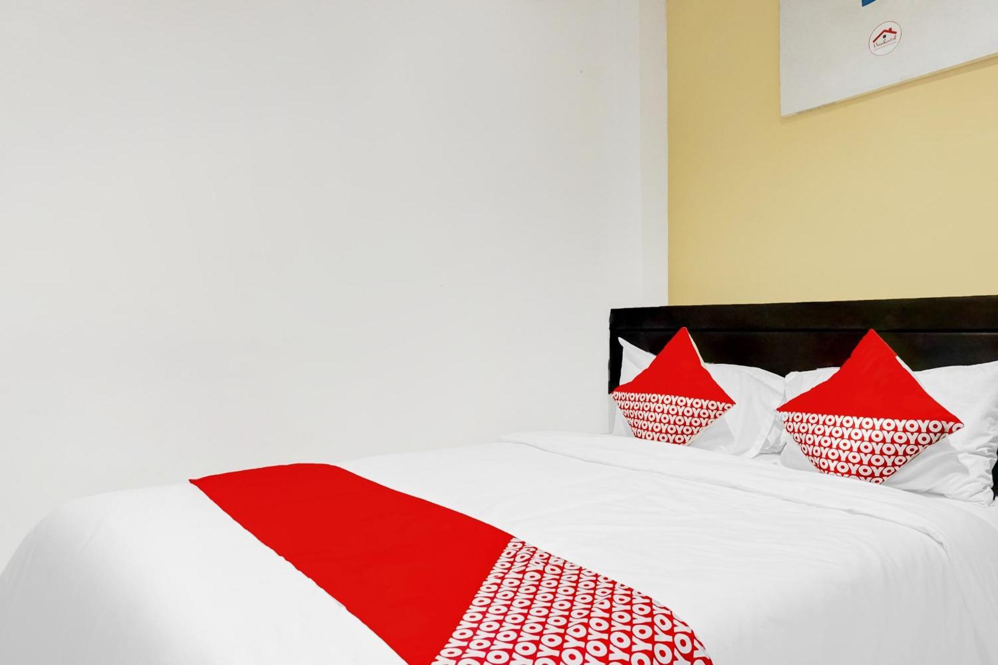 Oyo 90692 Point Hotel Jakarta