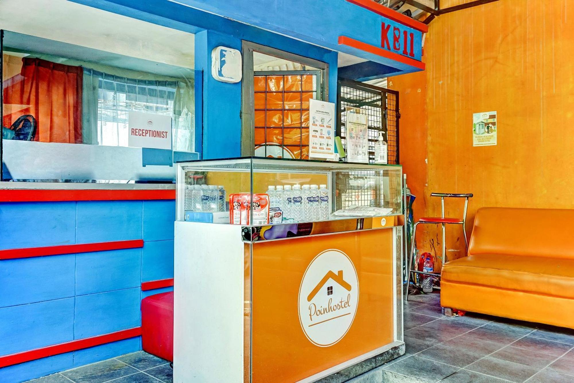 Oyo 90692 Point Jakarta