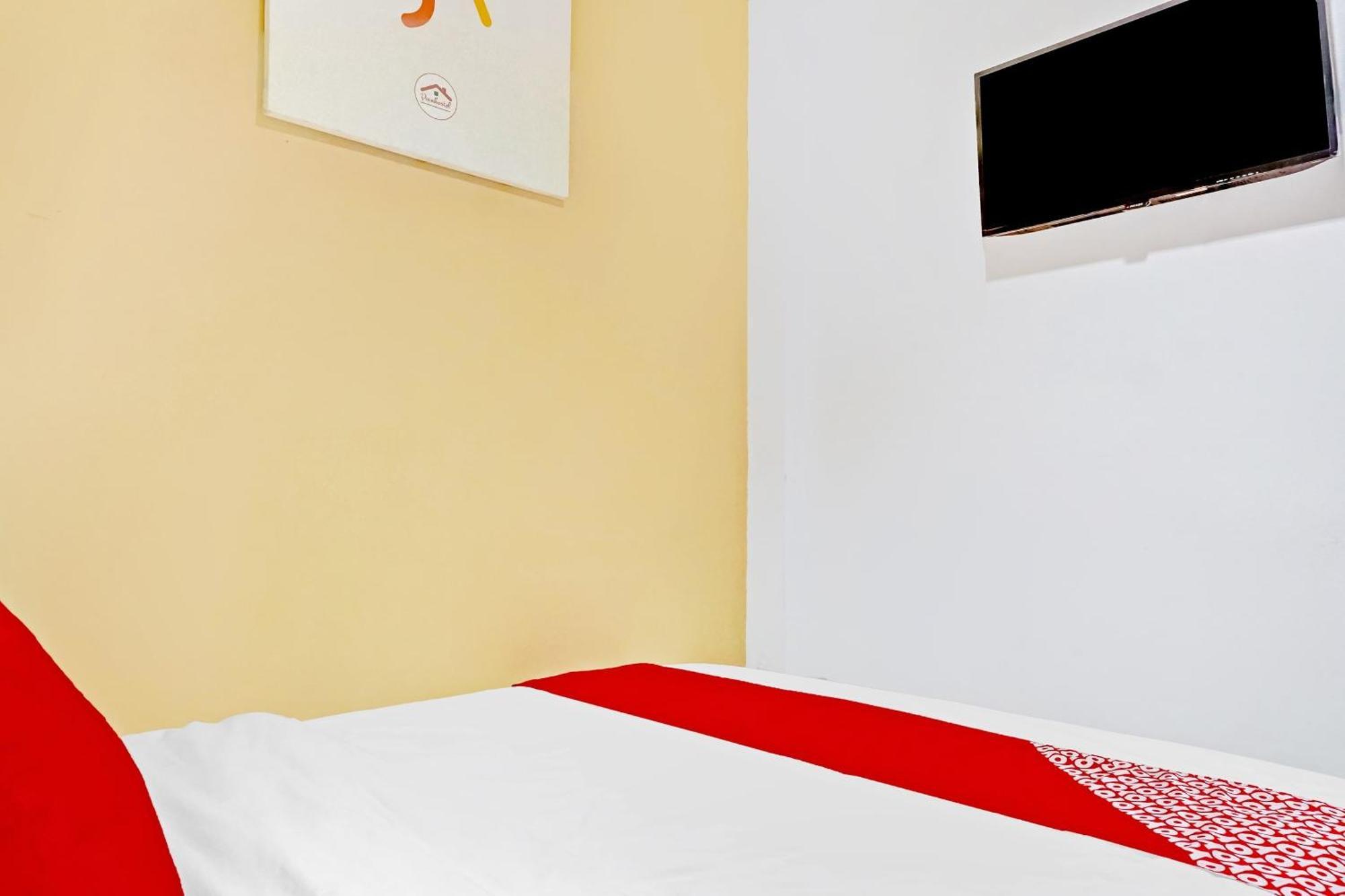 Hotel Oyo 90692 Point 2*