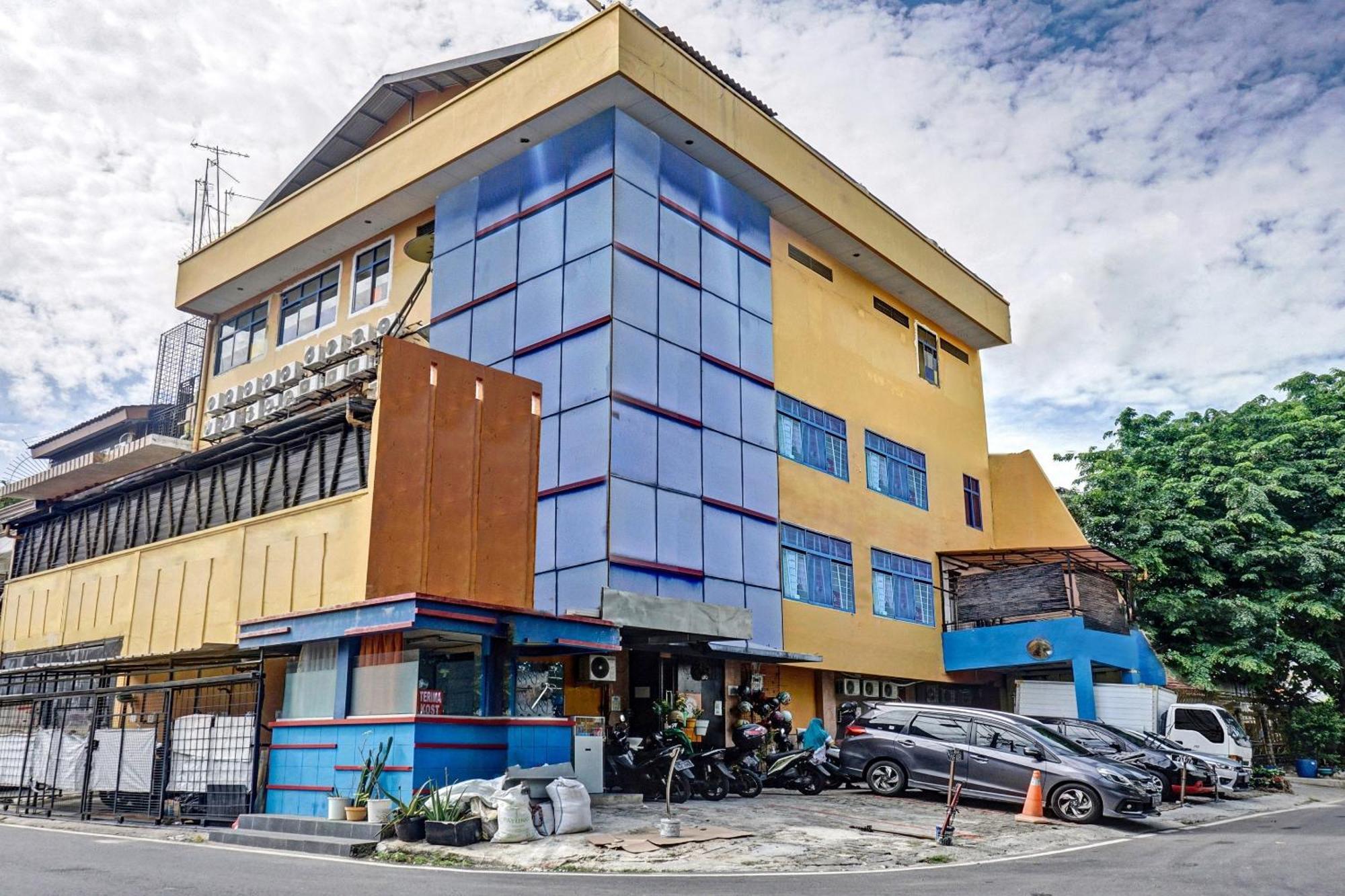 Hotel Oyo 90692 Point Jakarta